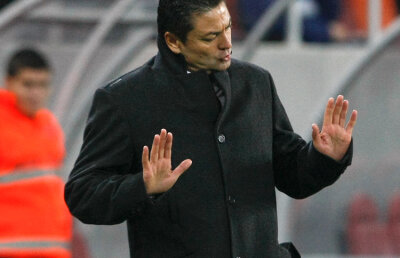 Sistemul dorit de Gigi pentru meciul cu Dinamo nu e pregătit! :)