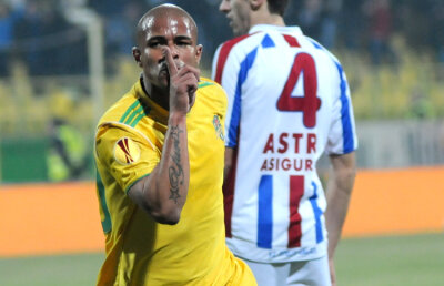 Sînmărtean şi Wesley au fost "diavoli roşii" pentru campioni » FC Vaslui - Oţelul 1-0