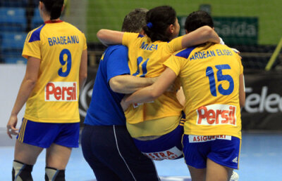 Manea, despre accidentarea din meciul cu Tunisia: "Nu s-a umflat genunchiul, dar îmi pocneşte!"