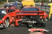 Opt Ferrari şi un Lamborghini au fost distruse în Japonia