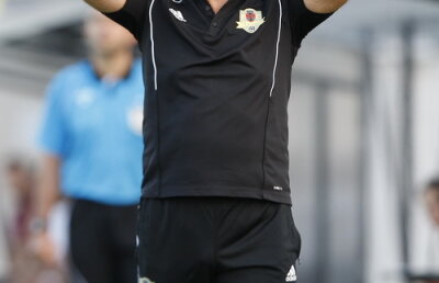 Ideea schimbului de jucători dintre Vaslui şi Steaua l-a scos din sărite pe Hizo: "Ce, s-a întîlnit hoţul cu prostul?"