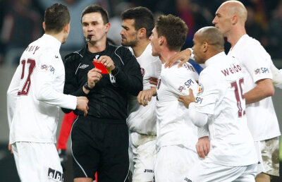 Becali: "Balaj e cu serviciile secrete ungureşti, este treabă satanică ce face el cu Paszkany şi Mureşan"