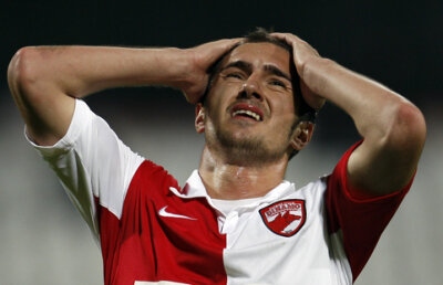 Game over pentru Alexe! » Accidentarea atacantului dinamovist a recidivat