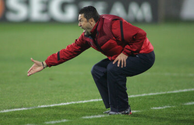 Indicaţia nr. 1 a lui Ilie Stan: "Nu jucaţi cu gîndul la meciul de la Haifa!"