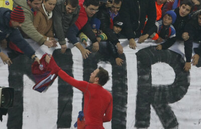 Veşti bune pentru eroul galeriei steliste » Martinovici rămîne: "Nu-l dau nicăieri!"