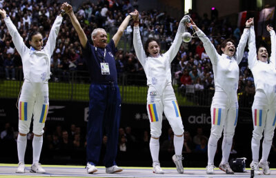 Echipa feminină de spadă, omagiată de Luminiţa Paul » Fencing? Very well!