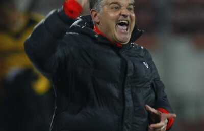 Andone: "Probabil că din februarie o să antrenez din nou". Regretul legat de Dinamo