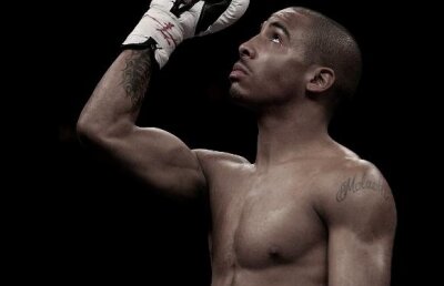 Andre Ward a boxat în finala Super Six cu mai multe fracturi la mâna stângă :O