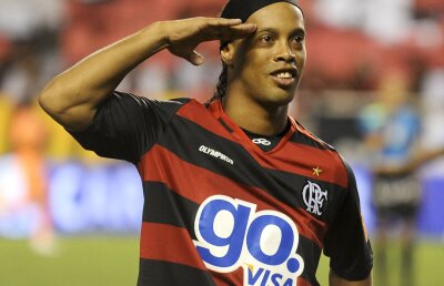 Ronaldinho pierde antrenamentele justificînd că suferă de ”insomnie cronică”