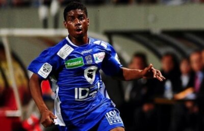 Un mijlocaş francez în probe la Petrolul