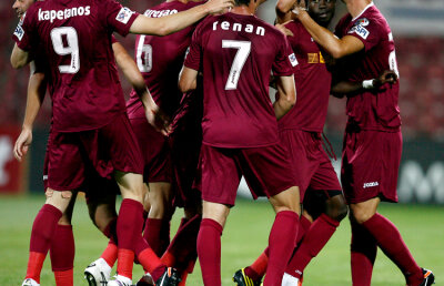 Sougou le aruncă provocarea granzilor din Capitală: "Puneţi reflectoarele pe noi!"