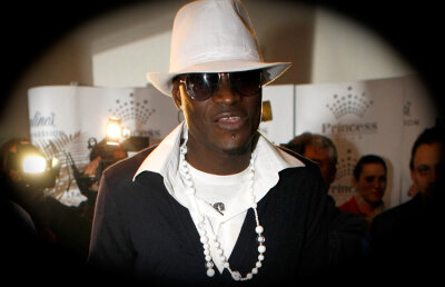 Gigi Becali îi cere lui N'Doye să devină creştin: "Doar cu mîna pe cruce vii la Steaua"