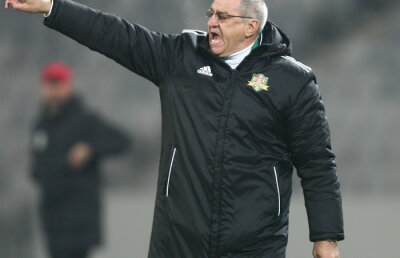 VIDEO / Hizo e ironic: "I-am lăsat pe stelişti să-şi facă iluzii" » Ce zice antrenorul de varianta Sînmărtean rapidist