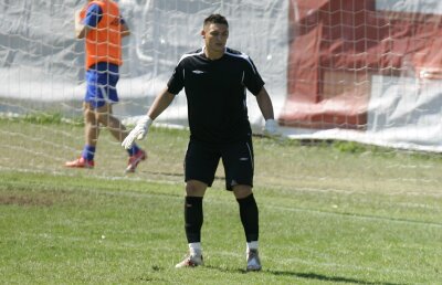 Portarul Iaşului îşi face de cap! A ajuns la 112 kilograme, dar nu poate fi amendat :D