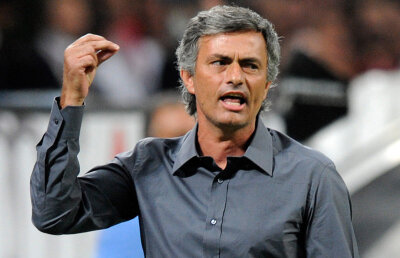 VIDEO Fluierat în premieră de suporterii Realului, Mourinho ameninţă că va pleca în iunie