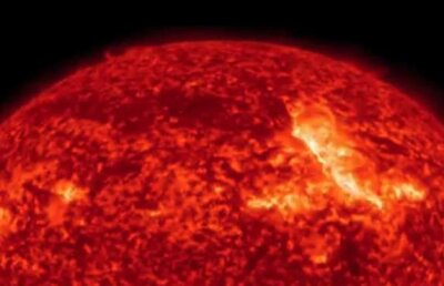 Pământul urmează să fie lovit de o puternică furtună magnetică (VIDEO)