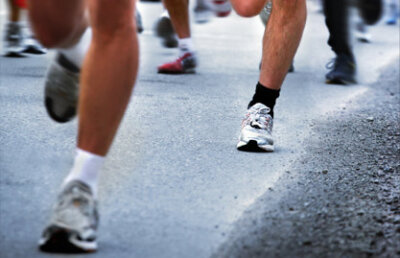 "Alerg ca să scap de iluzii şi e greu, dar merită!" » Tu de ce alergi?