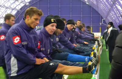 Poli pleacă în cantonament abia în februarie. Pînă atunci, se antrenează în balon