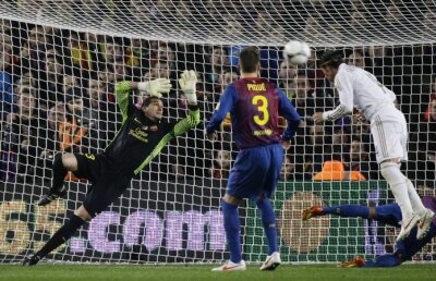 VIDEO Madridul lui Mourinho a atacat, a avut ocazii, a egalat, dar a fost eliminat! The Special Out