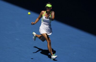 Şarapova şi Azarenka se înfruntă mîine de la ora 10:30 pentru trofeu, dar şi pentru primul loc în ierarhia mondială