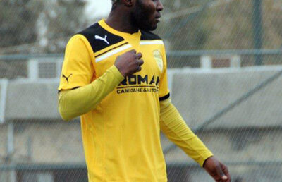 FOTO » Şumudică face orice ca să cîştige » Braşovul a jucat 3 minute cu 12 jucători contra lui Belchatow :D