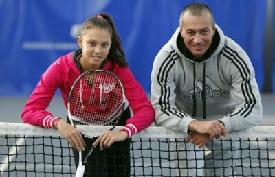O puştoaică din România a cîştigat la simplu Campionatul Mondial de tenis U14 » Sharapovitza.ro