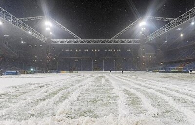 Probleme în Italia » Meciul Parma - Juventus a fost amînat din cauza ninsorii