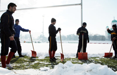 Marea deszăpezire! » Stadionul "Arcul de Triumf" va fi curăţat de peste 150 de juniori şi voluntari