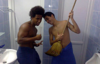 Pîrvulescu arată ce mai face un fotbalist în cantonamente în afara antrenamentelor » Animaţii contra plictiselii