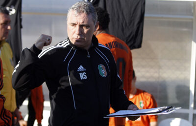 Stoicikov i-a urat "La Mulţi Ani" Regelui prin intermediul Gazetei: "Nu se va mai naşte un al doilea Hagi, rămîne unic!"