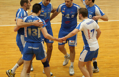 Învinsă cu 3-0 de VISCOL » Nea Salamina nu a putut ajunge la Constanţa nici cu autocarul, nici cu trenul