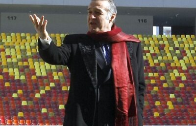 Gigi Becali a uitat de meciul cu Twente: "Nu mă interesează pînă nu eliberez Vrancea!"