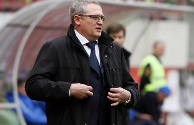 Anji şi-a demis antrenorul după nici două luni! Nu a condus echipa în vreun meci oficial