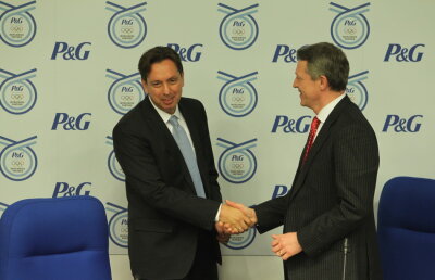 Comitetul Olimpic şi Sportiv Român începe campania "Thank you mom!", pentru Jocurile Olimpice de la Londra 2012