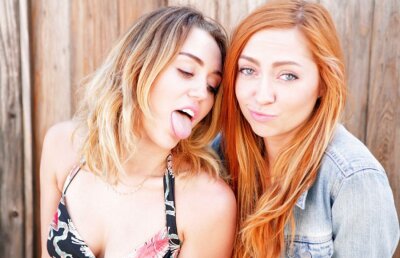 FOTO! Miley Cyrus, VULGARA cum nu ai mai vazut-o!