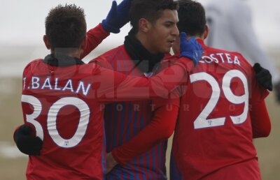 VIDEO Scor de calificare ;) » Steaua a învins pe Juventus Bucureşti, 2-0