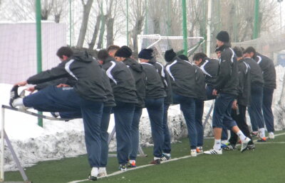 Poli a venit din Spania! "E diferenţă mare de temperatură, zăpadă, dar trebuie să ne adaptăm"