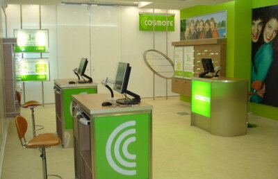 Veniturile Cosmote stagnează, profitul în creştere