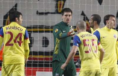 Două înfrîngeri cu Twente, o săptămînă pînă-n retur, un milion de întrebări! Cine sînt titularii Stelei?