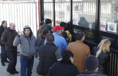 Ultima oră » Casele de bilete luate cu asalt. Ce i-a înfuriat pe suporteri