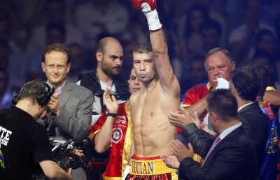 Biletul cîştigător pentru Ward » Bute se Bate cu Froch cu gîndul la campionul din SuperSix