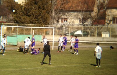 Poli e stăpînă în Banat! După amînarea returului, bate tot în amicale