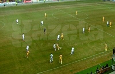 FOTO » Faza care l-a ÎNFURIAT pe Porumboiu » Aut acordat eronat şi ofsaid la golul Petrolului!