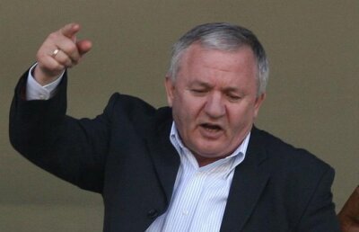 Adrian Porumboiu: "Crăciunescu e un nenorocit, o jigodie! Că ăsta nu e om. Nu sîntem cîrpele lui"