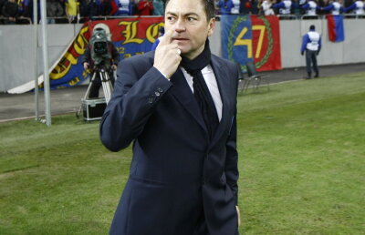 Ultimele 3 etape cu Ilie Stan pe banca Stelei? Becali: "Trag linie după 3 meciuri! Dacă nu e bine, Ilie e vinovat"