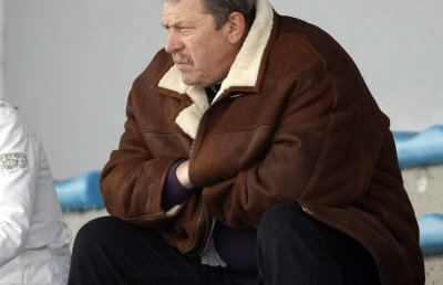 Duckadam a stat singur! » Eroul de la Sevilla a urmat din tribune meciul cu Mioveni