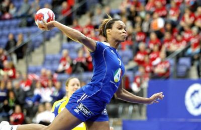 Transfer-bombă la Oltchim » Allison Pineau vine la Vîlcea!