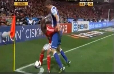 VIDEO "În pat cu duşmanul" varianta Benfica - Porto :D