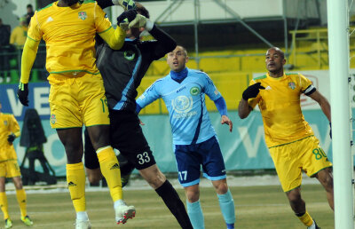 VIDEO Idan, ţi-a ieşit pariul? » Portarul Concordiei a comis trei gafe incredibile în meciul cu Vaslui