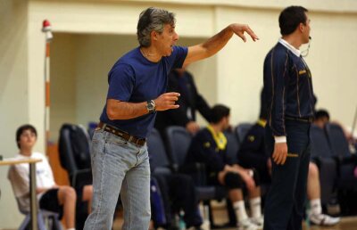 Inimă de argentinian » Antrenorul lui Tomis a jucat fotbal cu Maradona, îl citeşte pe Dostoievski şi scrie romane poliţiste